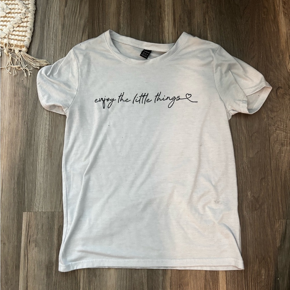 Casual White Graphic Tee